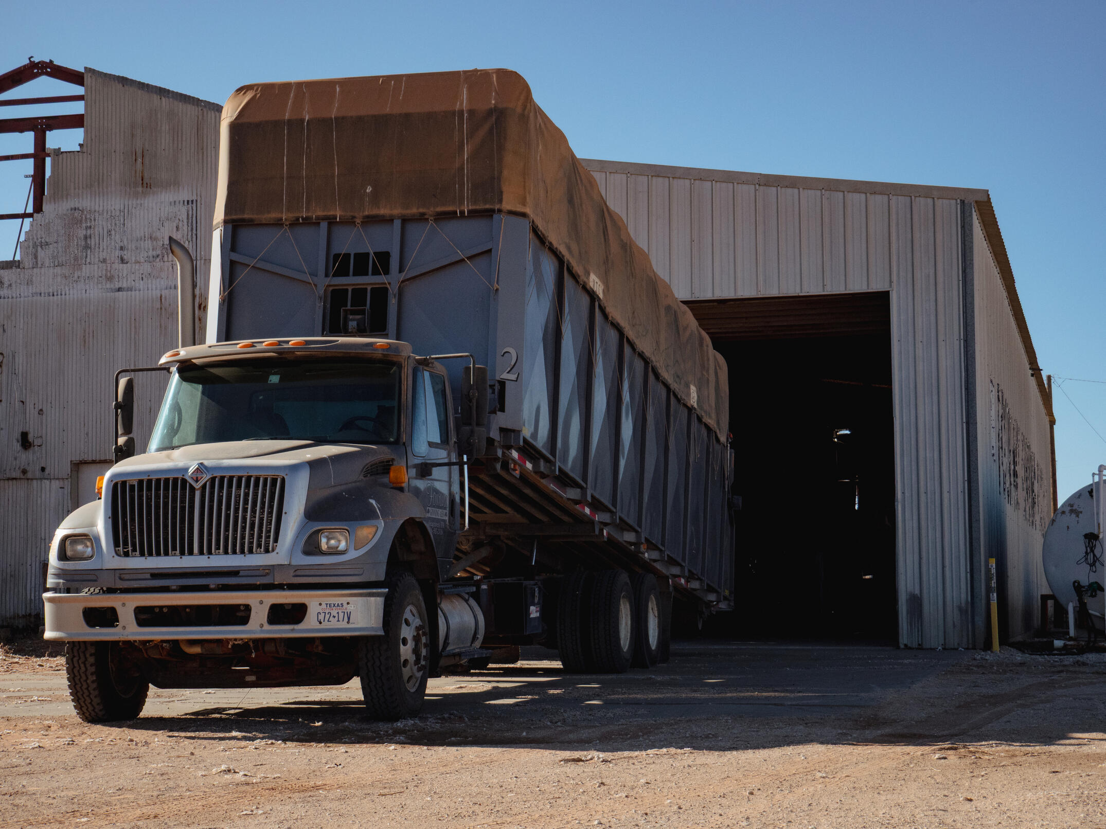 bale truck bale truck